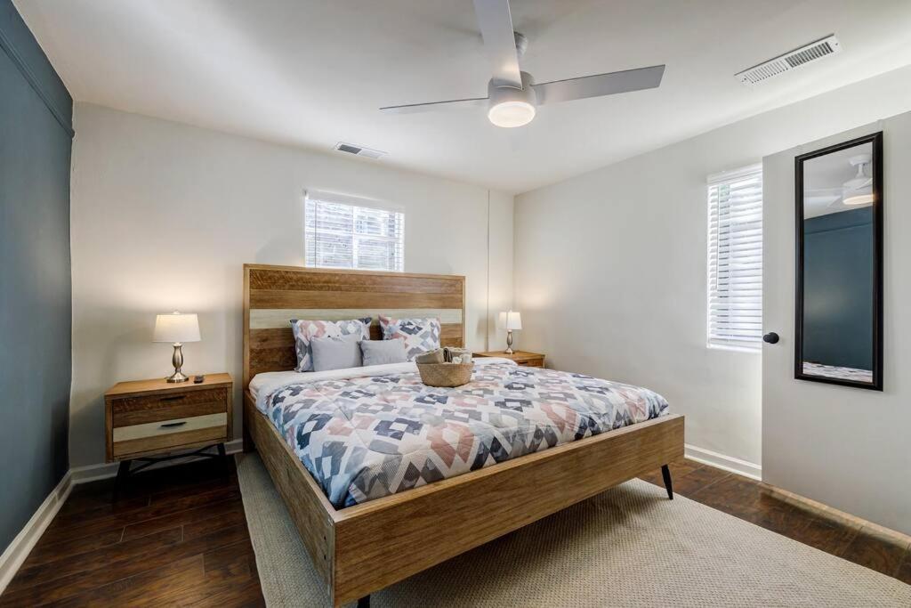Вилла 5Min-Grant Park With Fenced Yard, Parking And Pet Friendly Атланта Экстерьер фото
