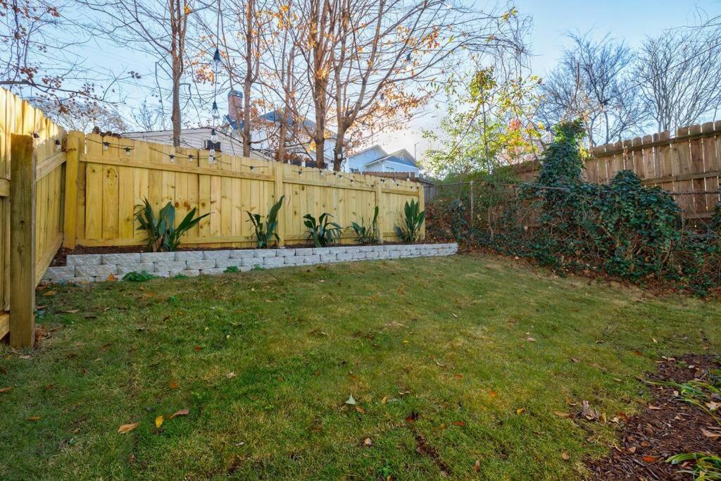 Вилла 5Min-Grant Park With Fenced Yard, Parking And Pet Friendly Атланта Экстерьер фото